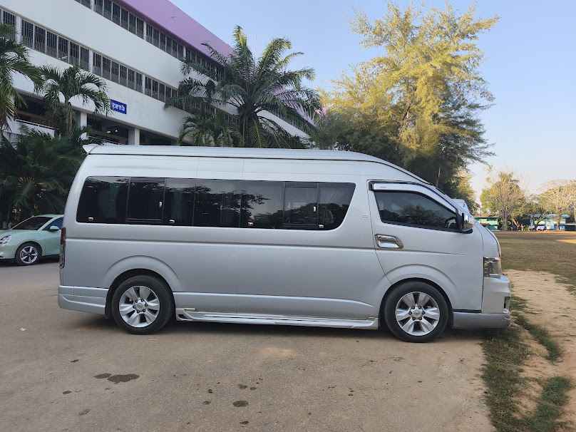 รถตู้ van เช่าน่าน หลวงพระบาง ปกป้อง ใจสุภาพ - 2