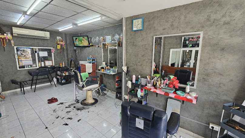 รถบัสตัดผม Cut & Style (จุดจอดนอกสถานที่) - 2