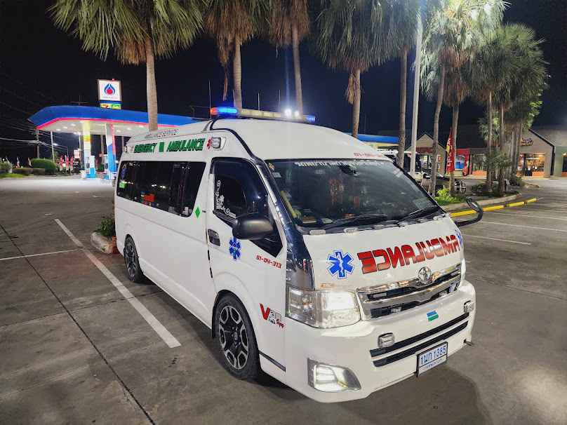 รถพยาบาลกาญจน์ตรีเพ็ชร์ รถพยาบาลเอกชน - 3