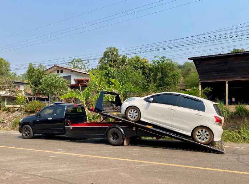 รถ​ยก​​รถ​สไลด์เพชรบูรณ์​ชนแดน - 2