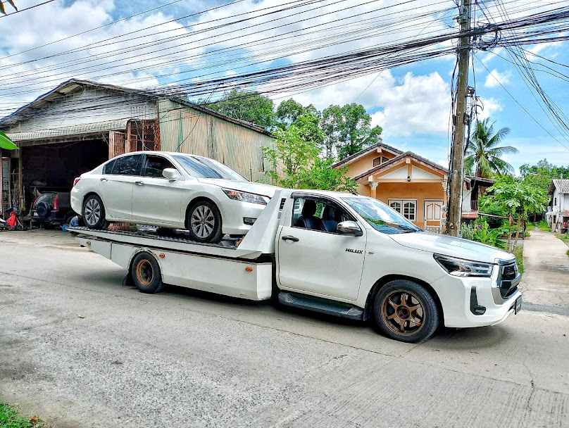 รถยกอุทัยธานี