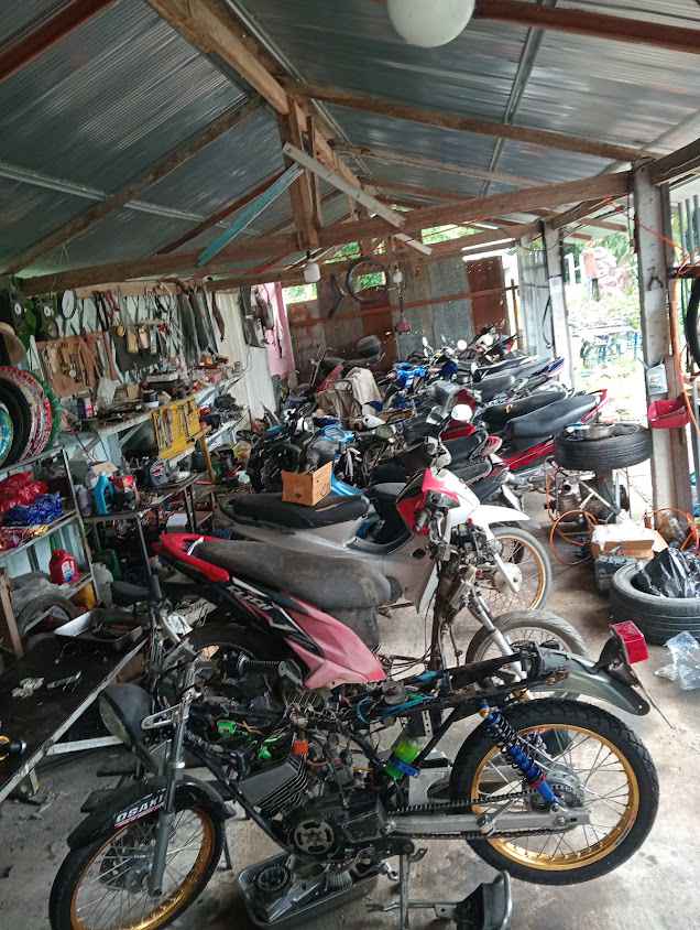 รถยก รถสไลด์ เชียงของเชียงราย by. ช่างเบน - 3