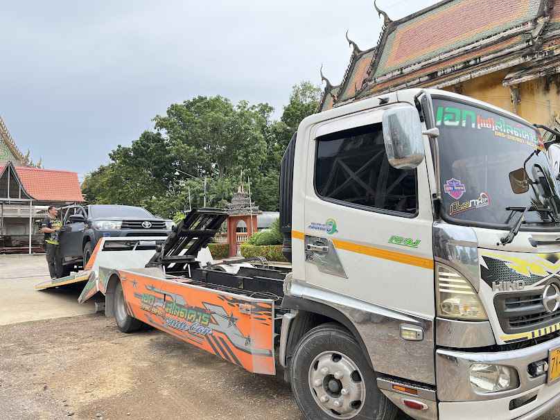 รถสไลด์รถยกเพชรบุรีเอกแย้