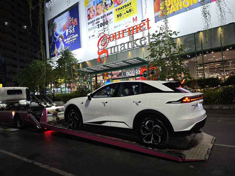 รถสไลด์ใกล้ฉัน พ่วงแบต Battery shop Tow Service & Jumpstart - 2