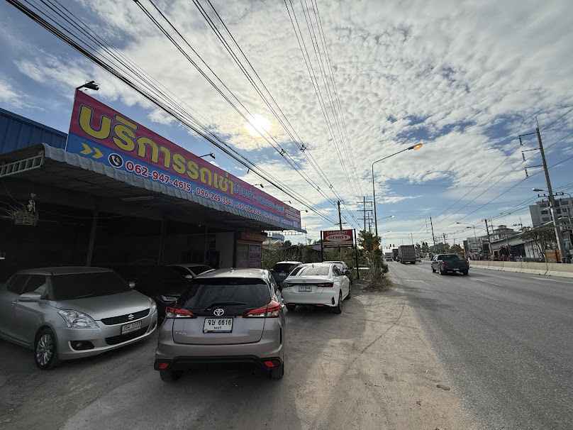รถเช่าชลบุรีบ้านเก่า-พานทอง BJ Carrent - 4