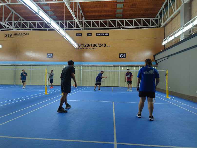 รวมมิตรคอร์ท สนามแบดมินตัน ศรีราชา Ruammitr court