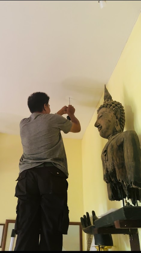 รับทำกุญแจรถ บ้าน จำหน่ายตู้เซฟ เปลี่ยนถ่านรีโมท - 2