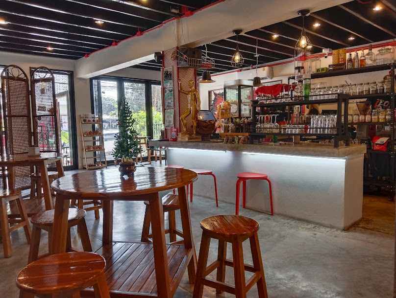 Rin Ma Bar & Bistro