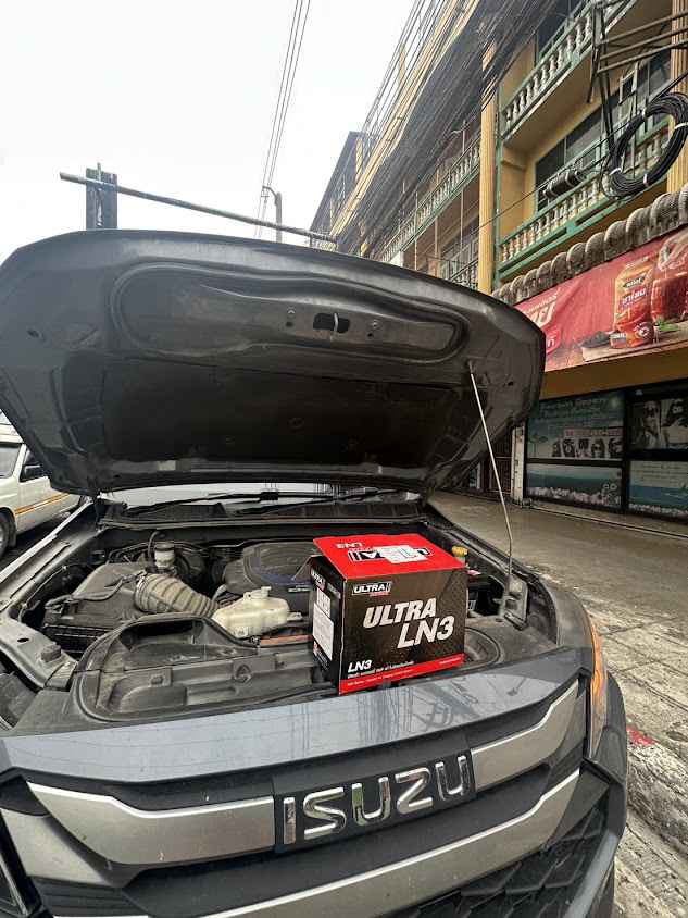 รุ่งโรจน์แบตเตอรี่ ฉะเชิงเทรา เปลี่ยนแบตเตอรี่รถยนต์ นอกสถานที่ - 2