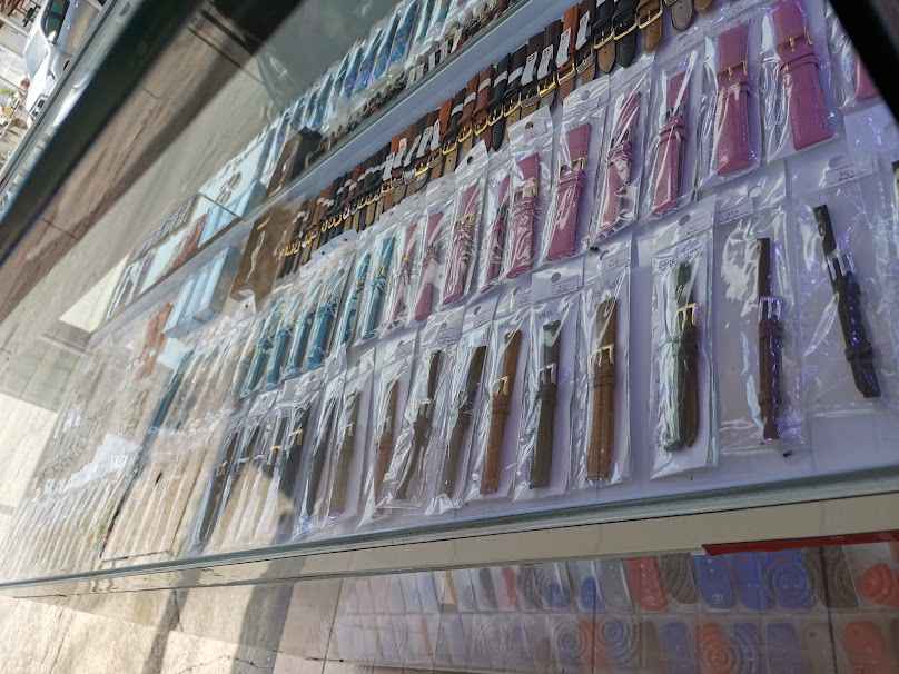 ร้านกุญแจ​ตลาด​โป่งสะเก็ต