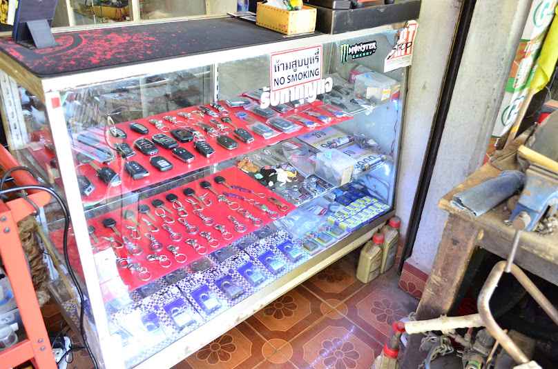 ร้านกุญแจศรีธาตุ(หนิงหน่องอินเตอร์ล็อค) - 4