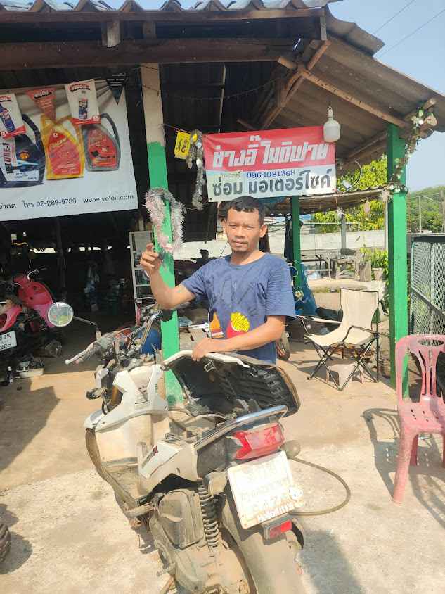 ร้านกุญแจ ท่าตะเกียบ(ช่างเจ)