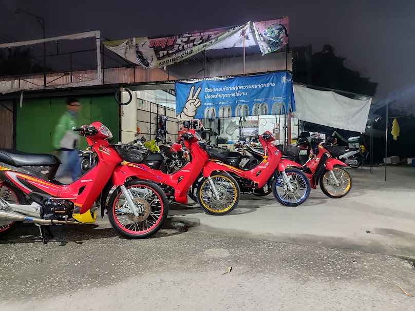 ร้านซ่อมมอเตอร์ไซค์ เอกดอนเมือง​ ​มีบริการเปลี่ยนแบตนอกสถานที่​