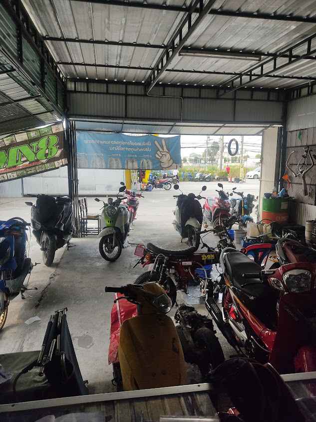 ร้านซ่อมมอเตอร์ไซค์ เอกดอนเมือง​ ​มีบริการเปลี่ยนแบตนอกสถานที่​ - 3