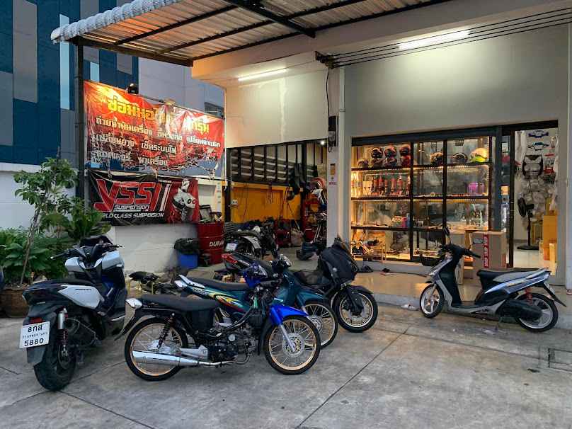 ร้านซ่อมมอไซค์ ช่างเหล็กใหญ่ Service รับเบิกอะไหล่แท้ ร้านชุดสี รับซ่อมรถอุบัติเหตุหนัก-เบา - 2