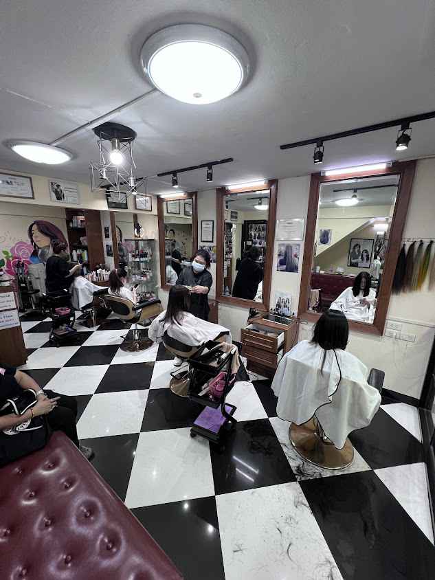 ร้านตัดผมกันเอง BARBER&SALON - 4