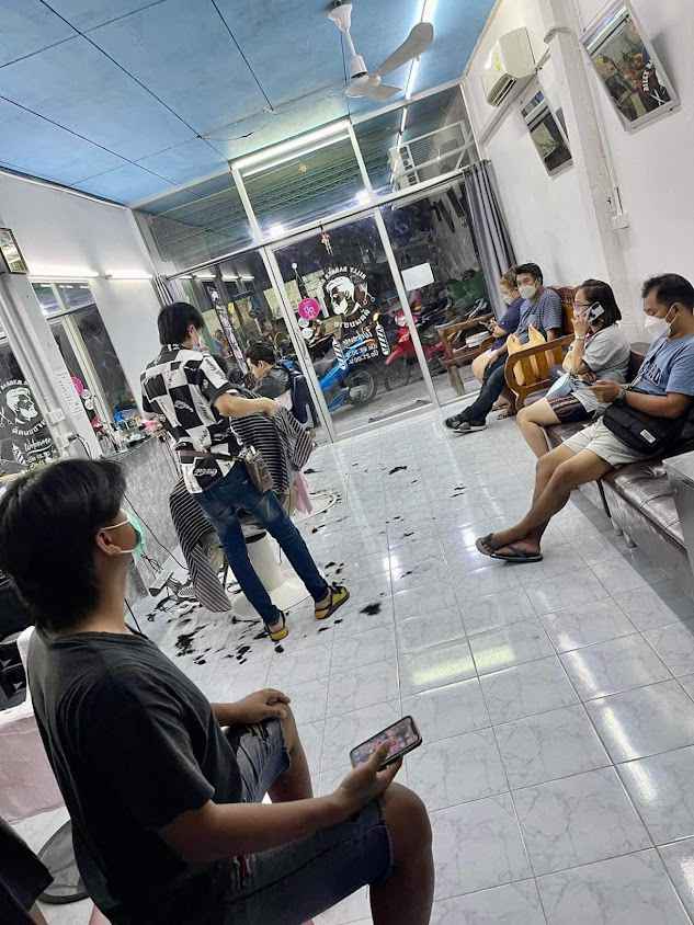 ร้านตัดผมชายบิลลี่บาร์เบอร์ - 2