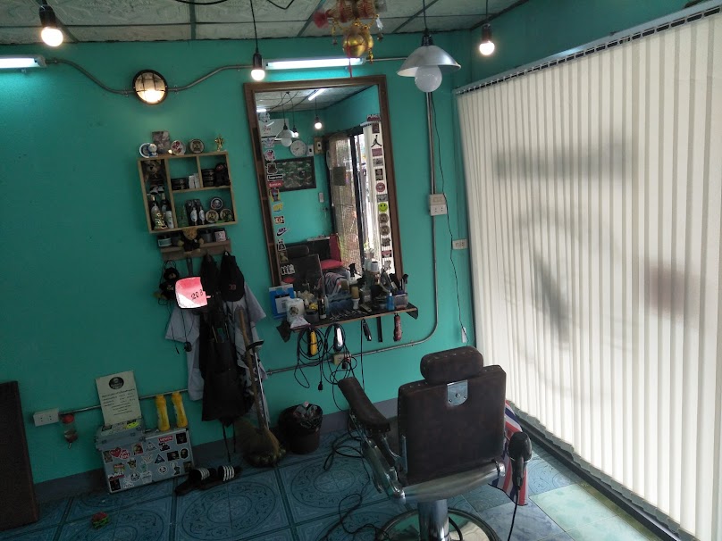 ร้านตัดผมชายมั่นคงบาร์เบอร์ - 4