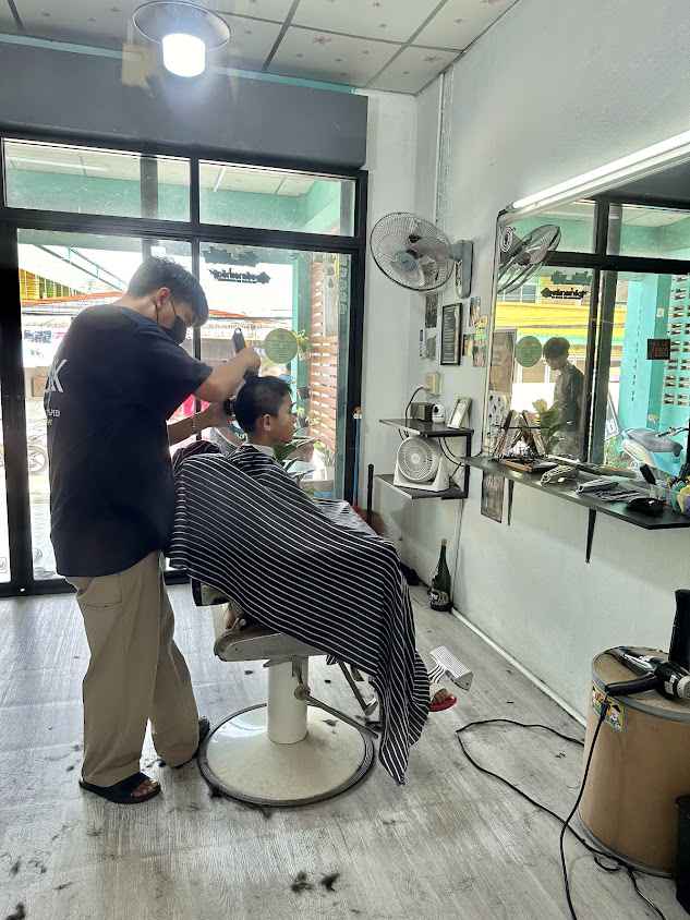 ร้านตัดผมชายวินเทจby.ช่างแบงค์ - 4