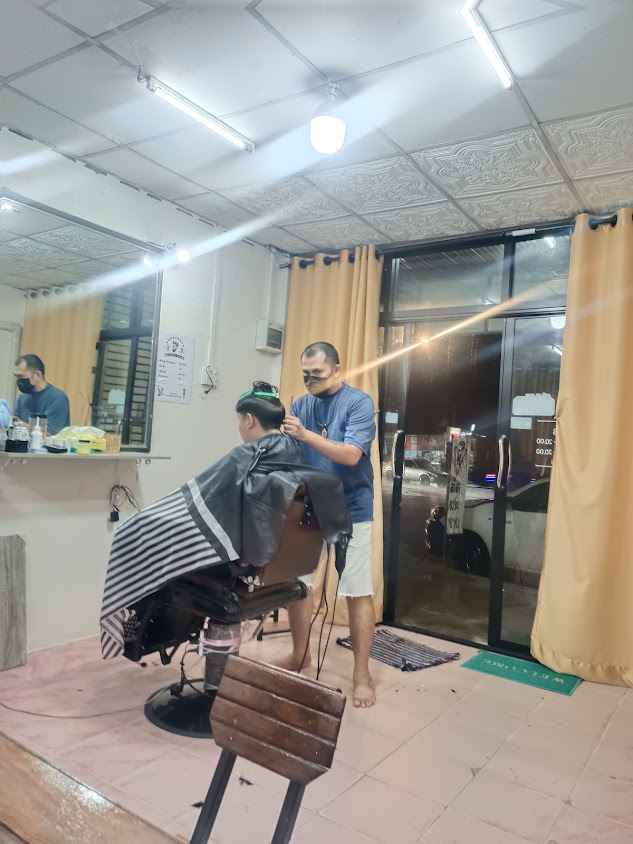 ร้านตัดผมชายสราบาร์เบอร์ - 2