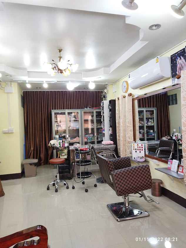 ร้านตัดผมชายหญิง เล็บเจล Somjeed​ Hair​ &​ Nails Salon​ - 4