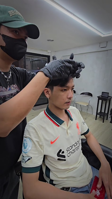 ร้านตัดผมชายอุดรธานี รีสกิล บาร์เบอร์ RESKILL BARBERSHOP - 2
