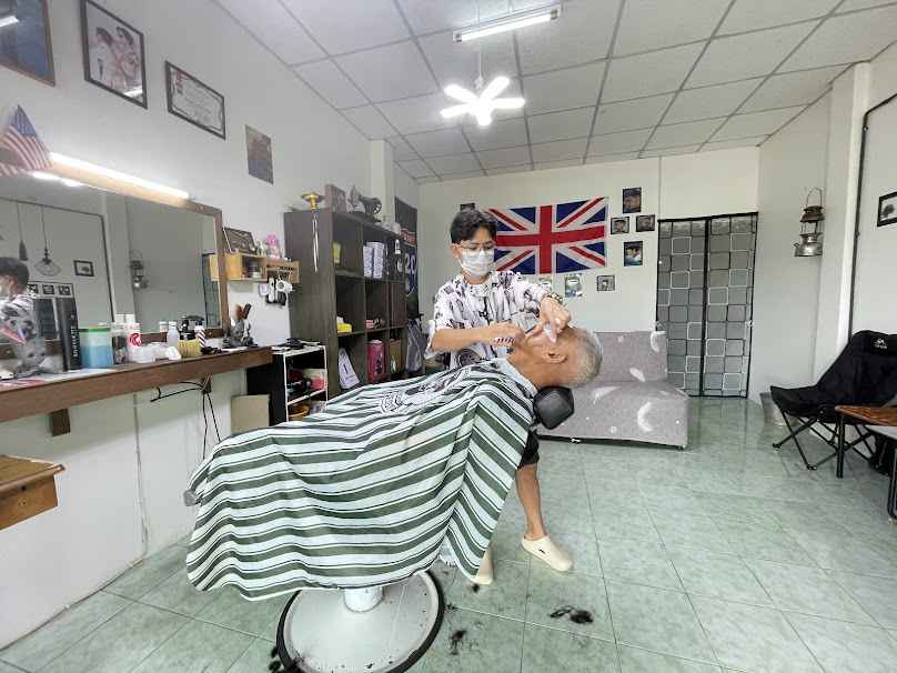 ร้านตัดผมชายเบากบาลบาร์เบอร์วินเทจ - 4
