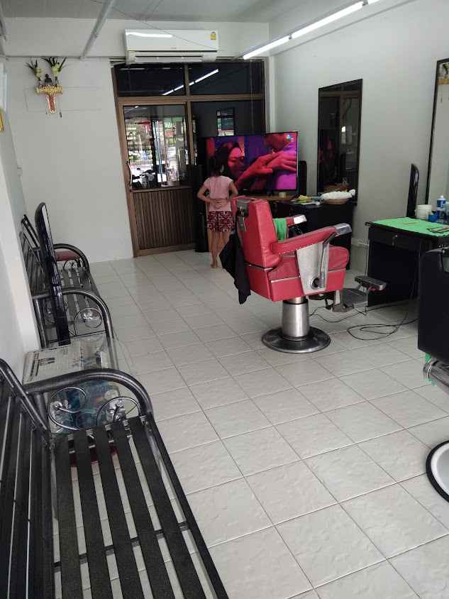 ร้านตัดผมชาย ชัชบาร์เบอร์
