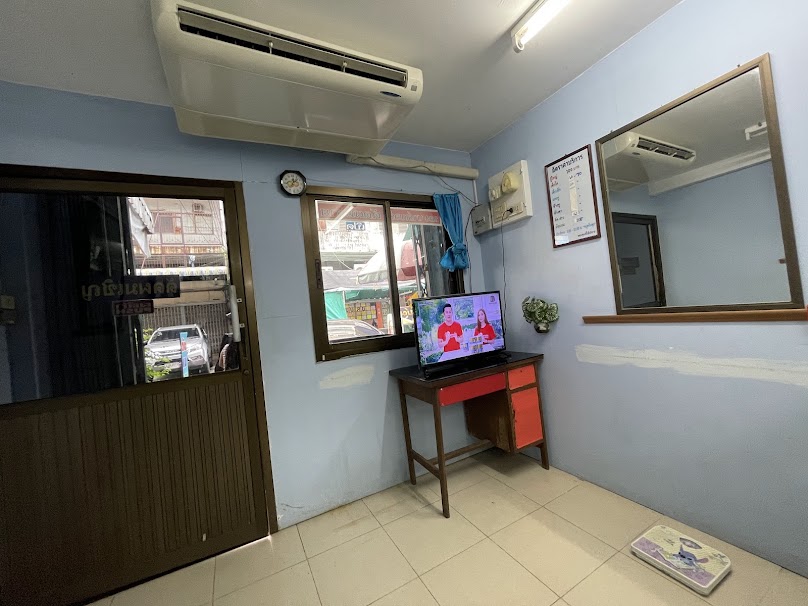 ร้านตัดผมชาย ซ.พบสุข พรานนก ลอง บาร์เบอร์ - 3