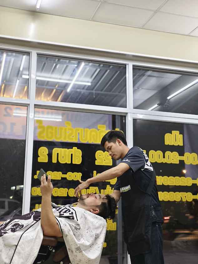 ร้านตัดผมชาย ตัดกับสิงห์ - 3