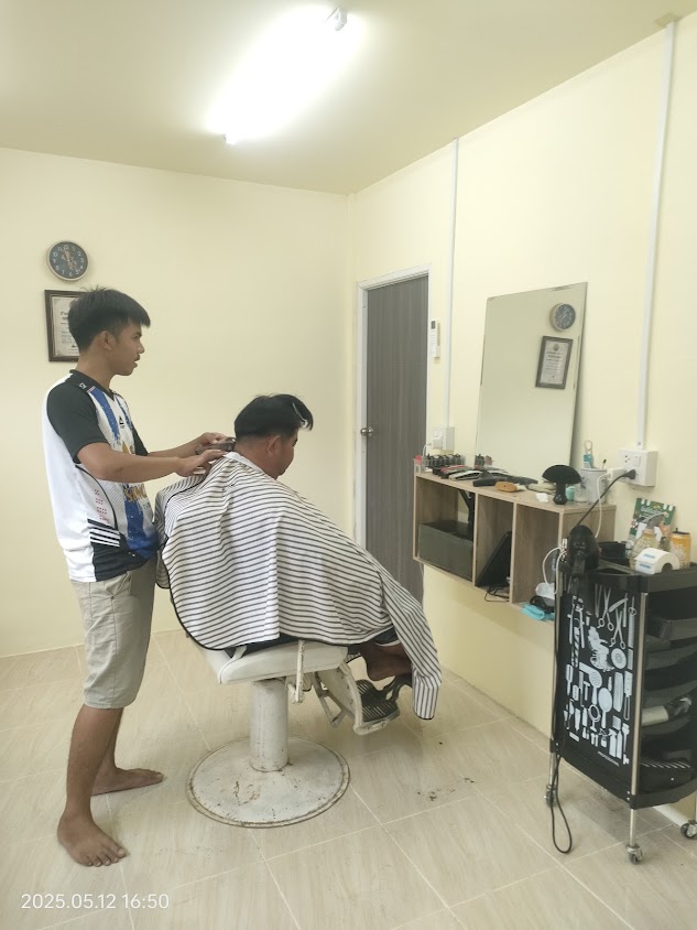 ร้านตัดผมชาย นายเกมส์