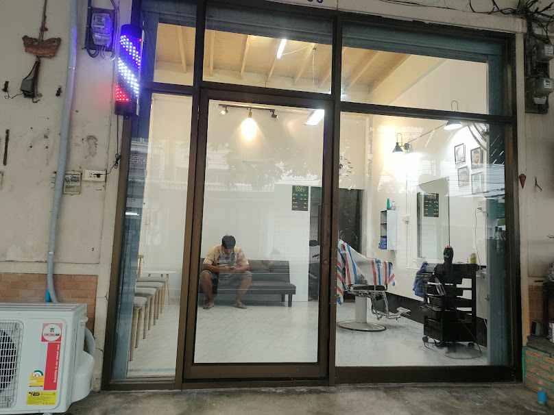 ร้านตัดผมชาย บอลบาร์เบอร์ _Ball barberShop - 2