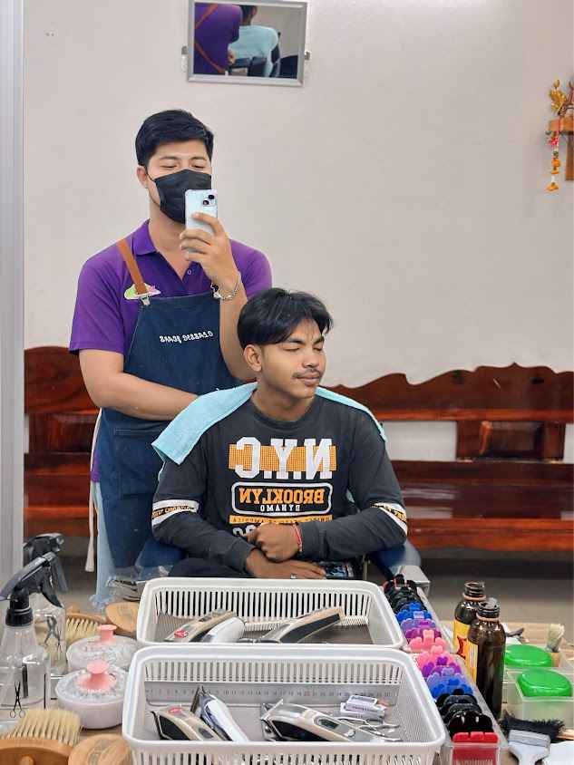 ร้านตัดผมชาย อาร์ท บาร์เบอร์ - 3
