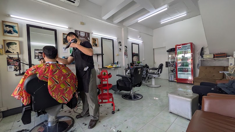 ร้านตัดผมชาย แคะหู SUPERBOSS BARBER SHOP