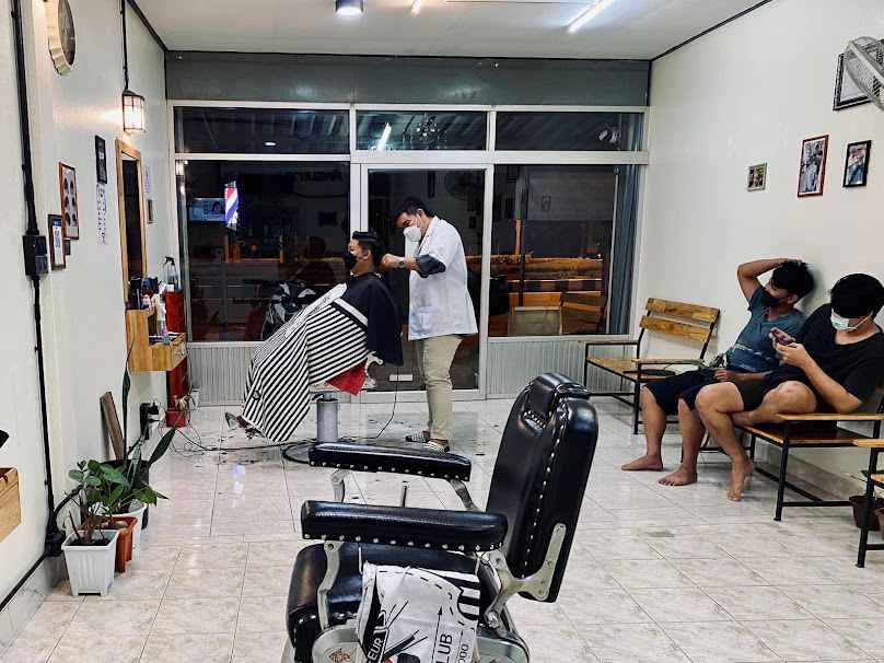 ร้านตัดผมชาย NJ Barber Shop - 3