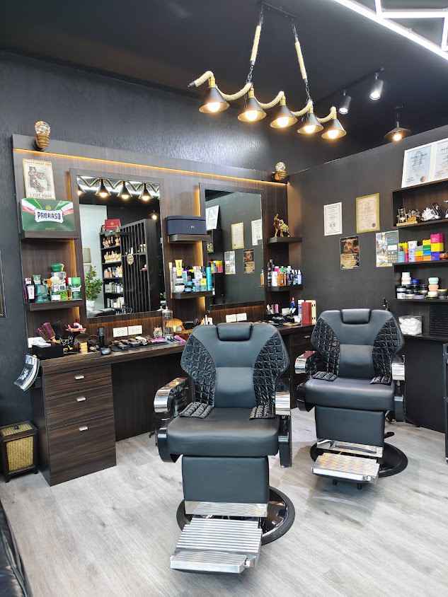 ร้านตัดผมชาย SJ Barber Studio 1982
