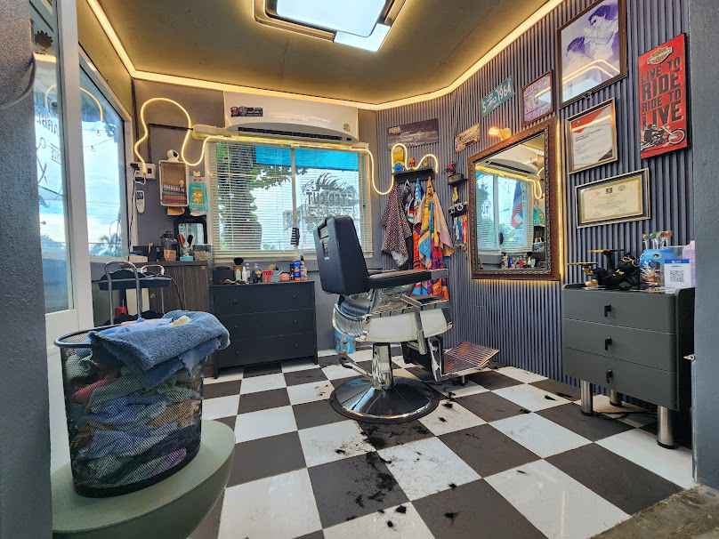 ร้านตัดผมชาย STEP CUT - 2