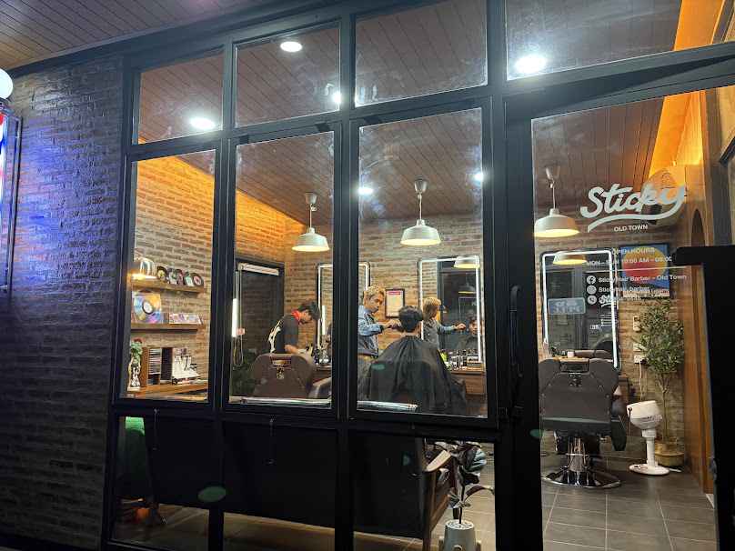 ร้านตัดผมชาย Sticky Hair Barber - Old Town สาขาวัดพระสิงห์ (สาขา5)