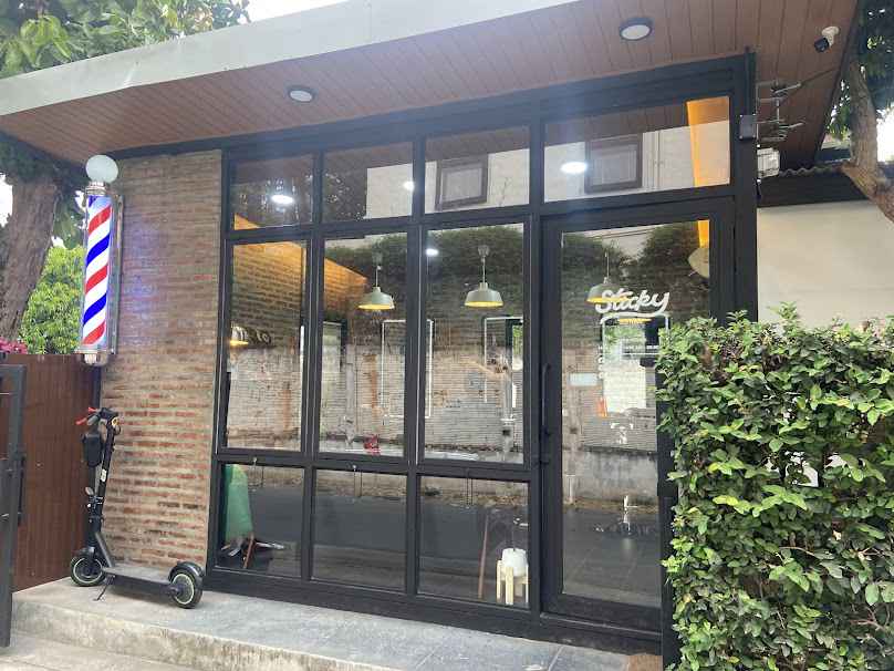 ร้านตัดผมชาย Sticky Hair Barber - Old Town สาขาวัดพระสิงห์ (สาขา5) - 3
