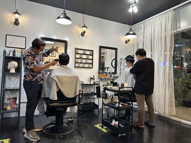 ร้านตัดผมชาย The Chamber of Barber - 4