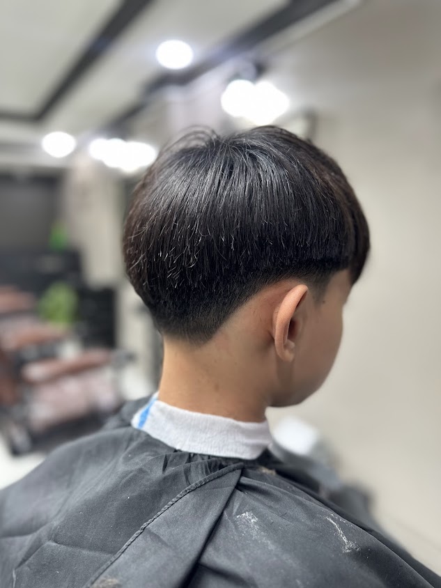 ร้านตัดผมชาย VINTAGE CUTZ