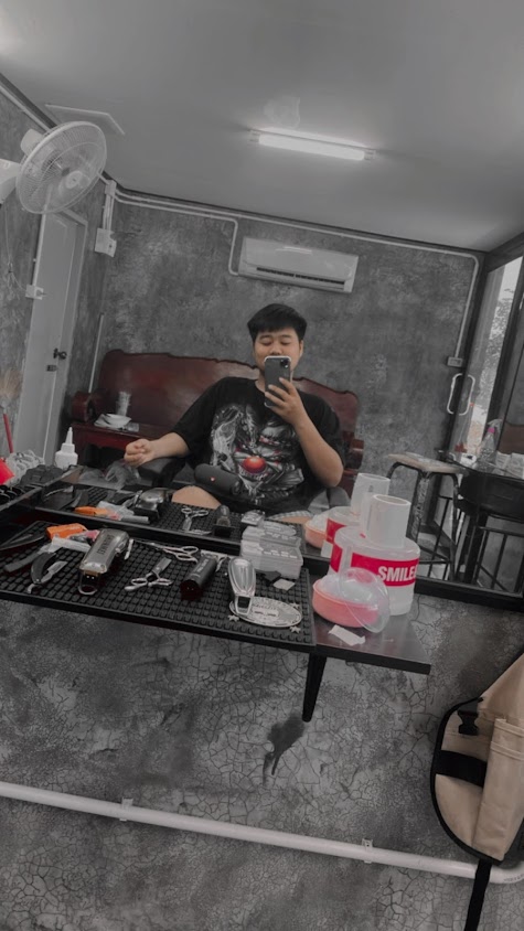 ร้านตัดผมชาย Y&A Haircuts - 4