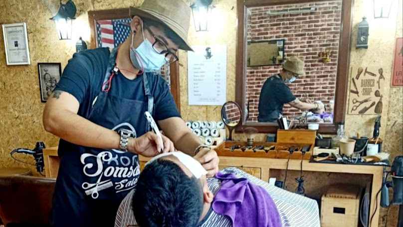 Nakhonsri barber - 4