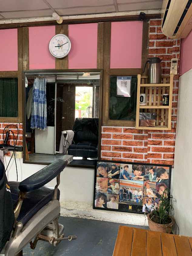 ร้านตัดผมป้อมมือซ้าย