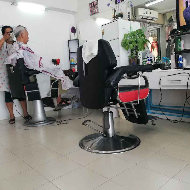 ร้านตัดผมอาจารย์เพชร - 2