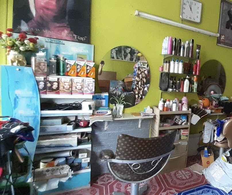 ร้านตัดผมและเสริมสวยณภัคบิวตี้บ้านจอมแจ้ง181/3หมู่4 - 4