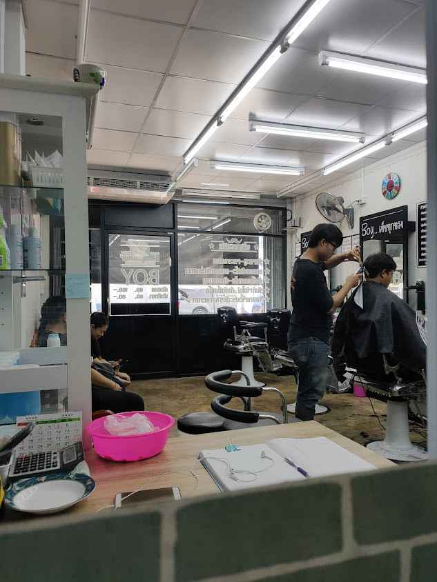 ร้านตัดผม บอย เจ็บทุกทรง