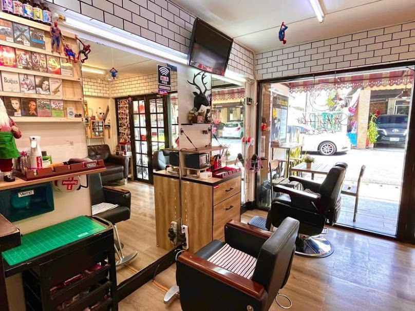 ร้านตัดผม Sticky Hair Barber สาขาหลังมช. (สาขา1) - 4