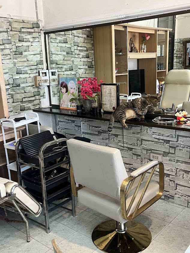 ร้านตัดผมNatruethai studio - 3
