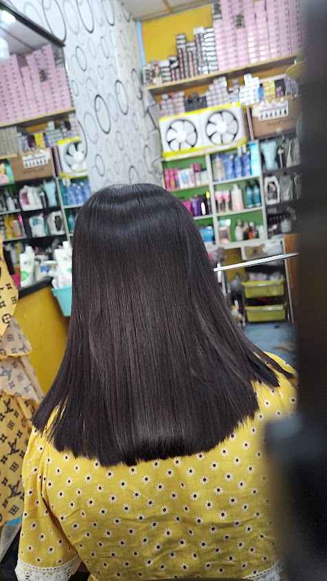 ร้านตัดผมYellow shop
